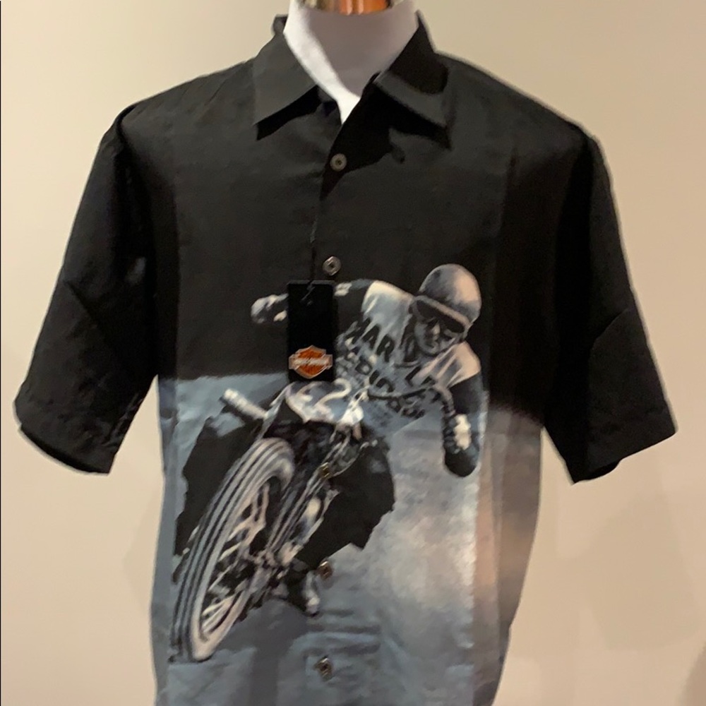 LARGE Men’s Harley-Davidson button up short sleeve